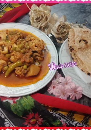A picture of Mix Vegetable Sabzi with Roti..