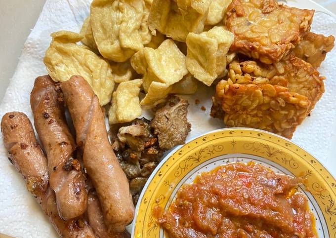 Cara Bikin Sambal Penyet with tempe tahu sosis Ekonomis Untuk Dijual