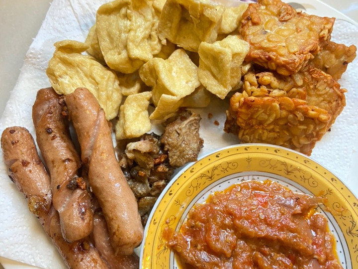 Cara Bikin Sambal Penyet with tempe tahu sosis Ekonomis Untuk Dijual