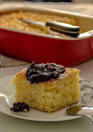 A picture of Rizskoch - Rice Cake with Lemon Zest.