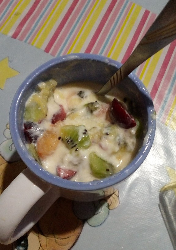 Una foto de Fruta con yogur