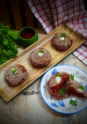 रेड वेलवेट कटलेट (red velvet cutlet recipe in Hindi) रेसिपी मुख्य फोटो