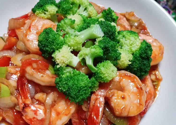 Cara Gampang Membuat Udang Masak Mentega yang Bikin Ngiler