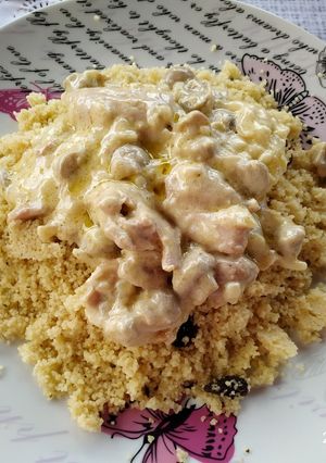 Una foto de Cuscús con pollo Strogonoff