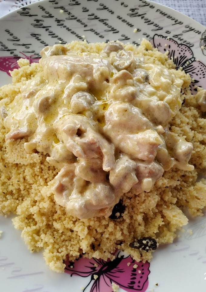 Una foto de Cuscús con pollo Strogonoff