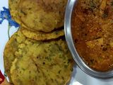खुसखुशीत ज्वारीच्या पुऱ्या (Jowarichya Purya Recipe In Marathi)