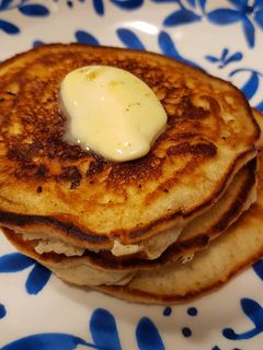A picture of Silver dollar vegan pancakes.