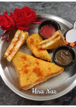A picture of Potato Bread Pakora Sandwich.