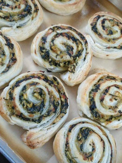 A picture of Palak paneer pinwheel samose.