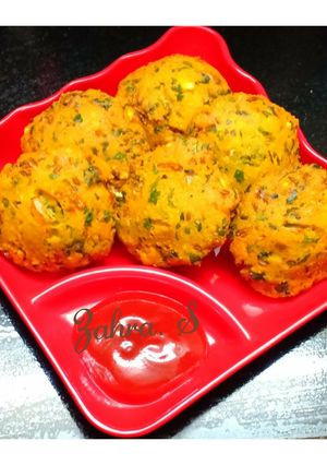 A picture of Chana dal vada.