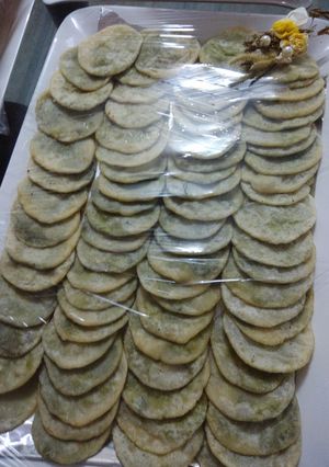 A picture of Matar kachori.