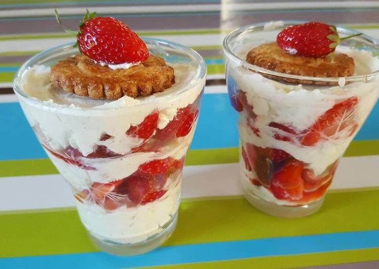 Recette de Tous les soirs de la semaine Cheese-ramisu fraises