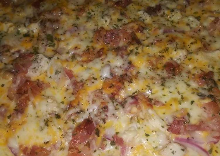 Steps to Prepare Award-winning Bbq Chicken Bacon Pizza