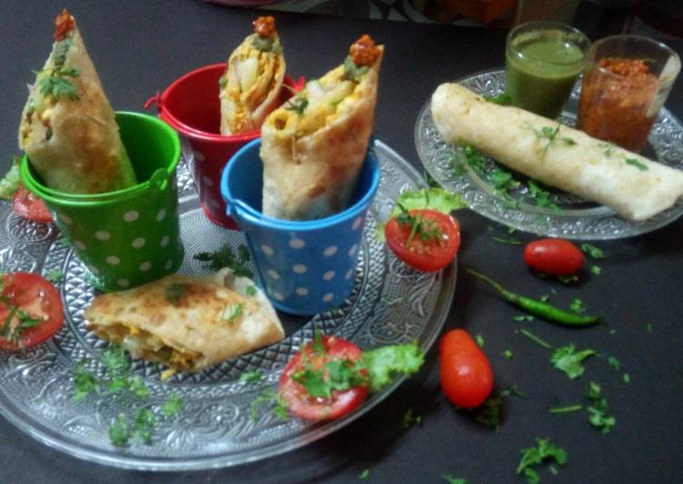 Steps to Cook Favorite Bhujiya kathi roll