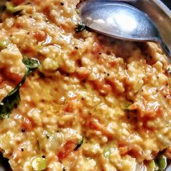 A picture of Oats upma.