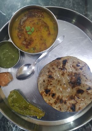 A picture of Bajra roti.