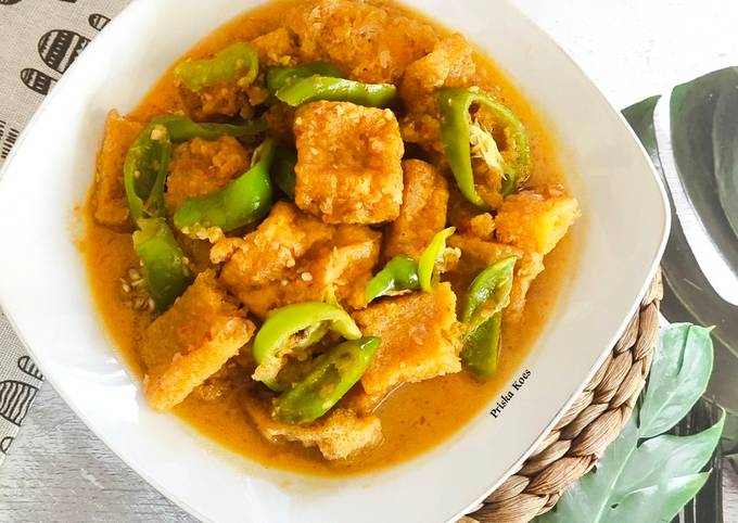 Resep Tahu Pong Krecek Cabai Hijau Oleh Priska Koes Cookpad