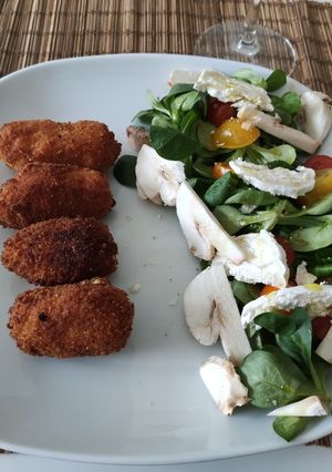 Una foto de Croquetas de pollo