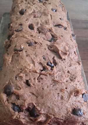 Una foto de Budín de banana y chocolate sin tacc