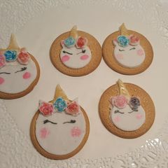 A picture of Easy unicorn cookies.
