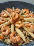 Orzo aux Crevettes et Légumes Sautés