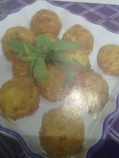 صورة لوصفة كرات المعكرونه بالبشاميل بطريقة ساره العنزي
