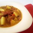 Sopa de codillo de cerdo ahumado y guisantes secos
