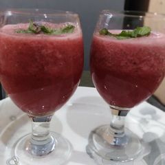 A picture of Watermelon juice.