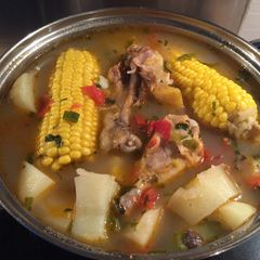 A picture of Sancocho de gallina ~ Colombian soup.