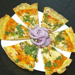 A picture of Cheesy chutney omelette.