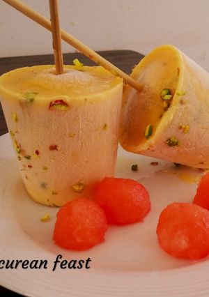 A picture of Mango Kulfi with nutmeg flavor.