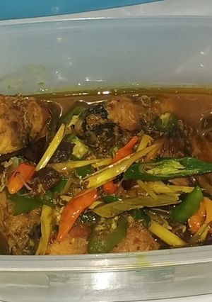 Foto resep Baby ikan tuna bumbu kuning asem pedas