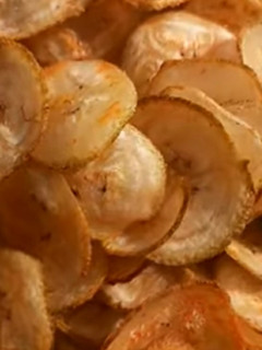 வாழைக்காய் சிப்ஸ்(valaikkai chips recipe in tamil) செய்முறை முக்கிய புகைப்படம்