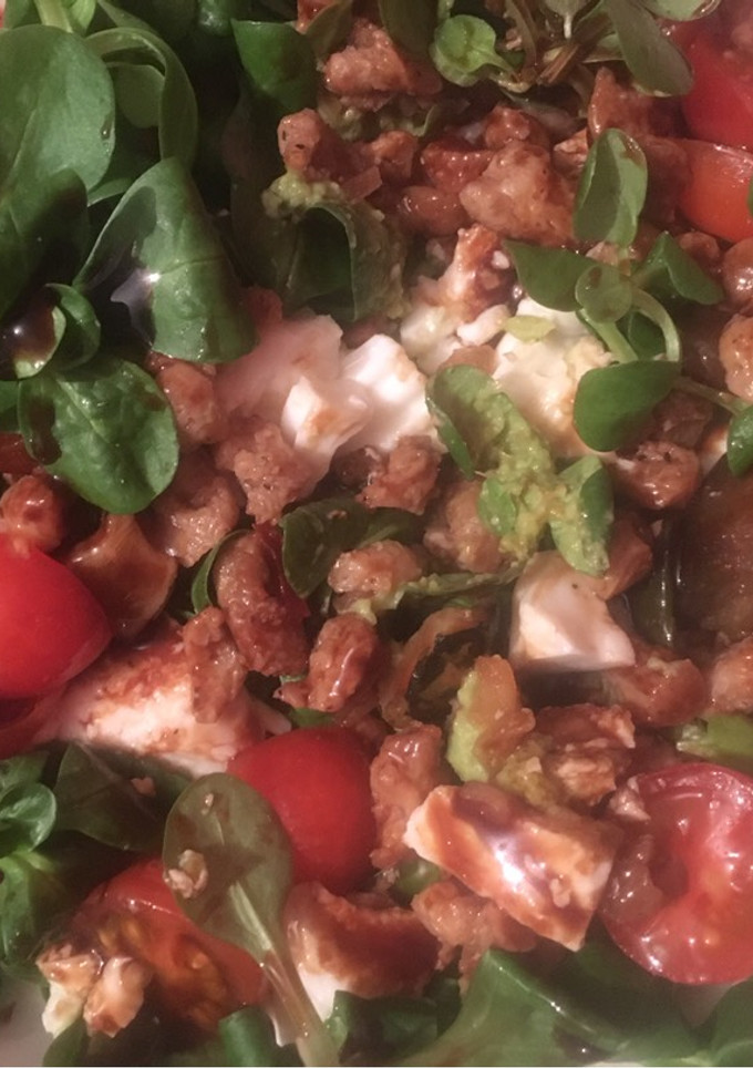 Una foto de Ensalada de los mil y un colores