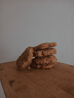 Una foto de Galletitas de avena, manzana y canela