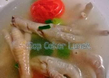 Siap Saji Sop Ceker Lunak Gurih Mantul