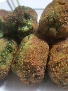 Una foto de Croquetas de espinacas con bechamel