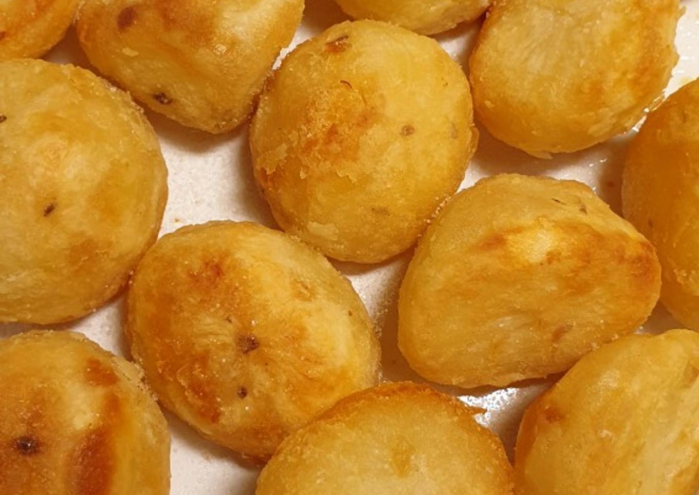 Crispy roast potatoes