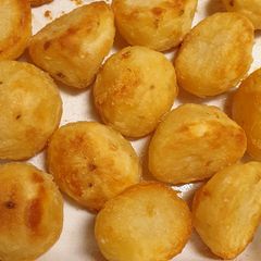 Crispy roast potatoes A picture of Crispy roast potatoes.