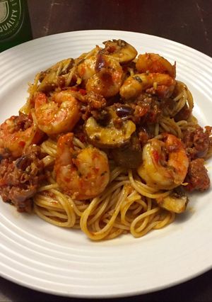 Una foto de Spaghetti Denisse, Camarones y Chorizo