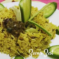 A picture of Hari Moong Khichdi or Whole Green Gram Khichdi.
