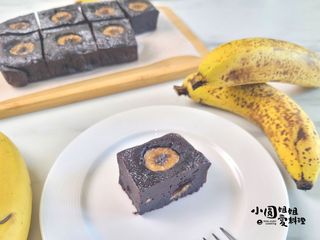 懶人一盆到底！超濃郁～香蕉巧克力布朗尼