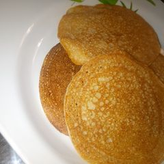 A picture of Mini egg less pancakes.