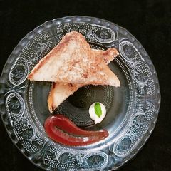 A picture of Schezwan veg sandwich.