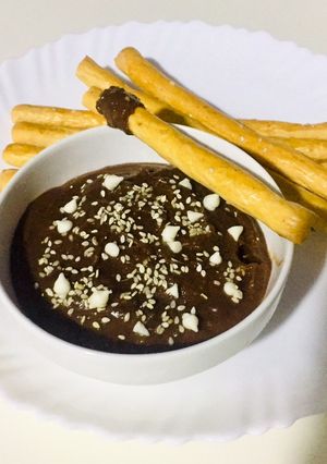 A picture of Chickpeas chocolate Hummus.