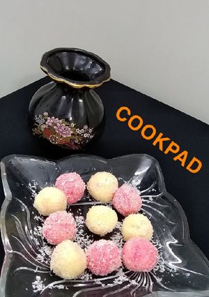 A picture of Coconut mithai.