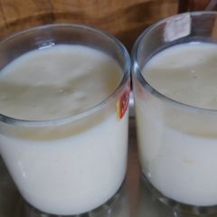 A picture of Mango shake.