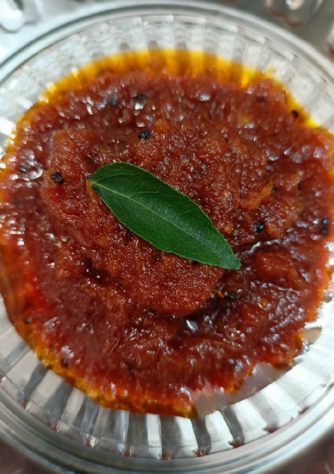 மிளகாய் இஞ்சி தொக்கு(ginger chilli thokku recipe in tamil) செய்முறை முக்கிய புகைப்படம்