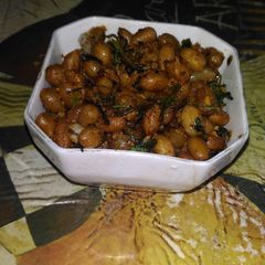A picture of Peanuts sundal.