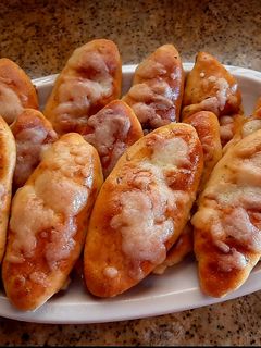 Una foto de Mini baguette relleno